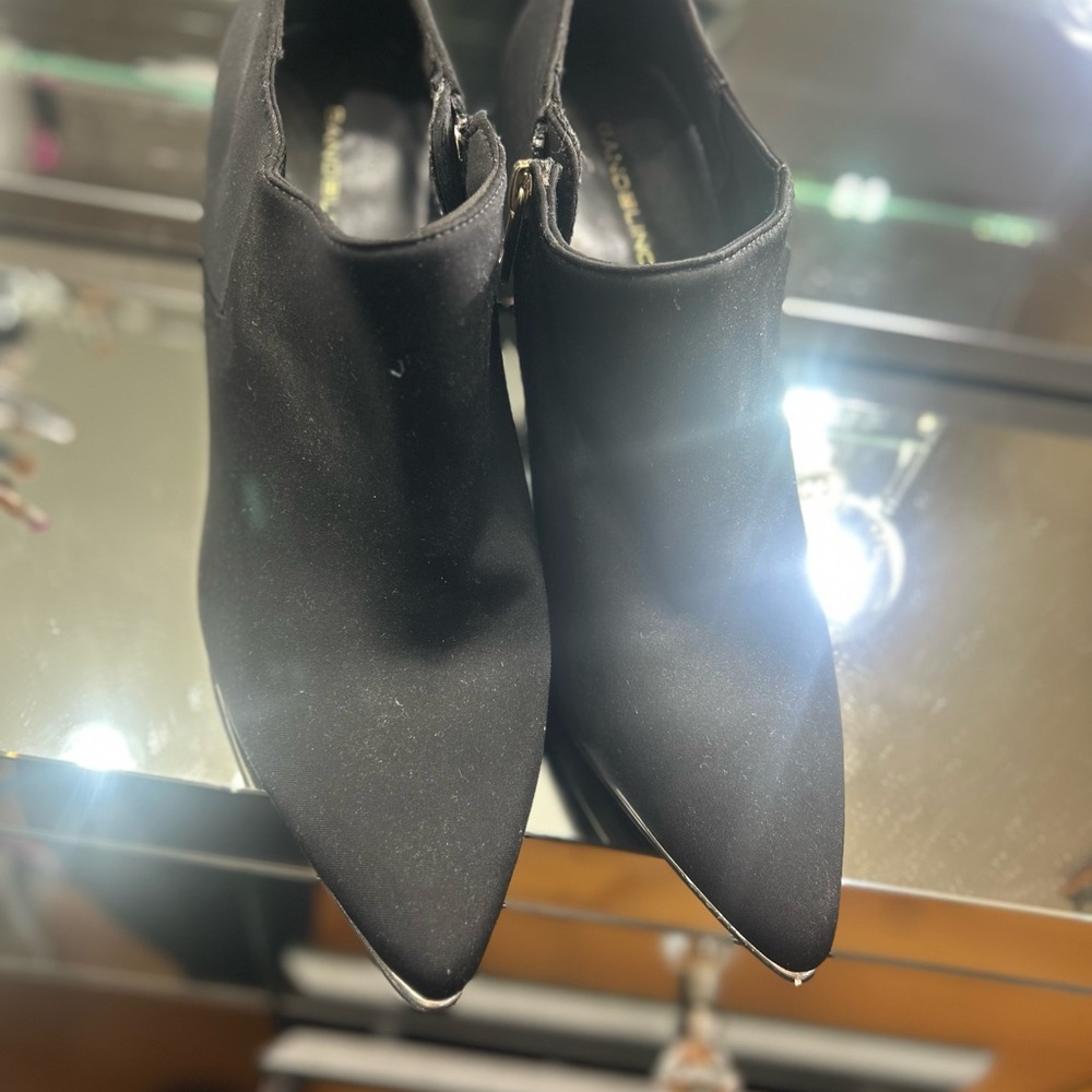 Bandolino Black Ankle Boots 10 M - Picture 2 of 6